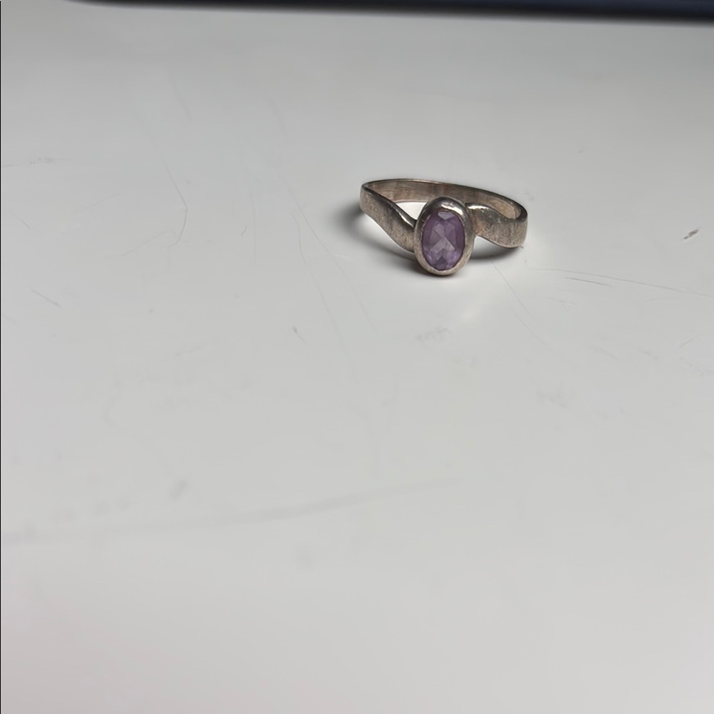 Elegant Silver and Purple Ring